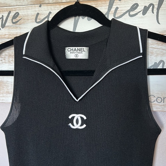 CHANEL BLACK AND WHITE EMBROIDERED CLASSIC LOGO KNIT RIBBED POLO TANK TOP SMALL - Picture 2 of 5